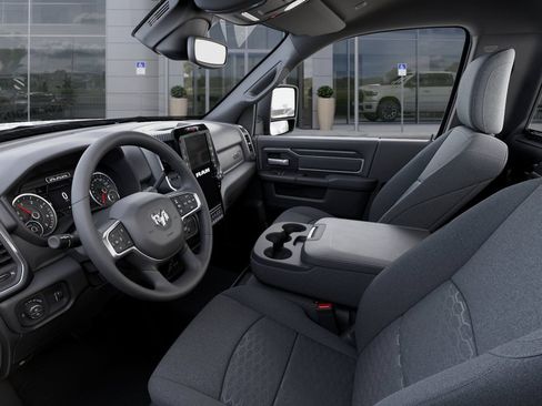 New 2025 RAM 5500 4x4 Regular Cab image 22