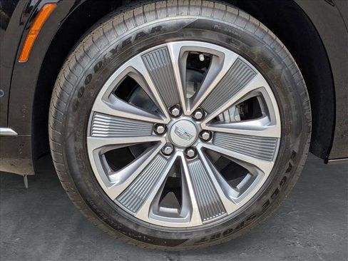 New 2026 Cadillac Vistiq Luxury image 10