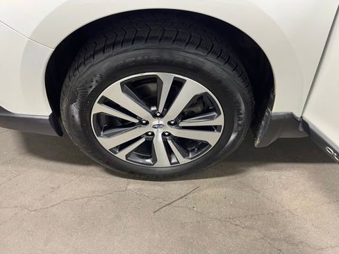 Used 2019 Subaru Outback 3.6R Limited w/ Popular Package #2 AWD/4WD image 30
