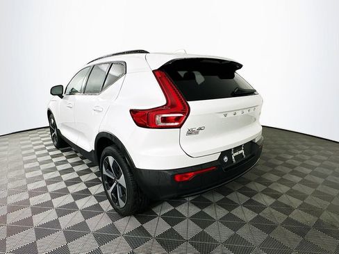 Used 2023 Volvo XC40 B5 Plus w/ Driver Assist Package image 7