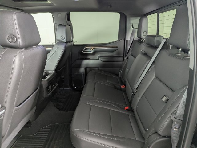 Used 2024 Chevrolet Silverado 1500 RST w/ Convenience Package II AWD/4WD image 18