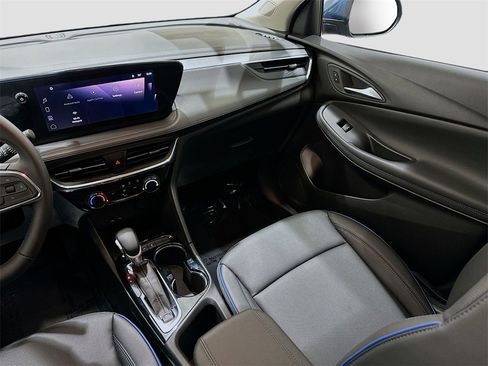 Used 2026 Buick Encore GX Sport Touring w/ Advanced Technology Package image 22