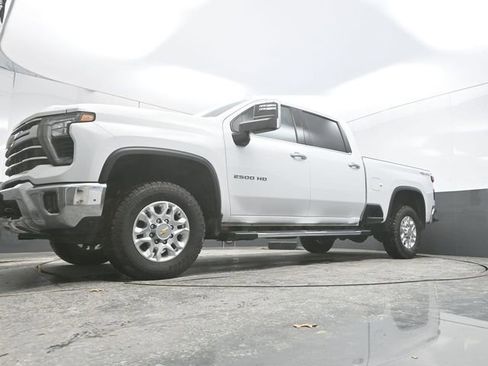 Used 2024 Chevrolet Silverado 2500 LTZ image 28