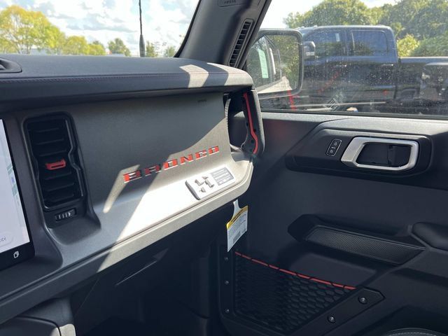 New 2026 Ford Bronco Raptor w/ Interior Carbon Fiber Pack AWD/4WD image 38