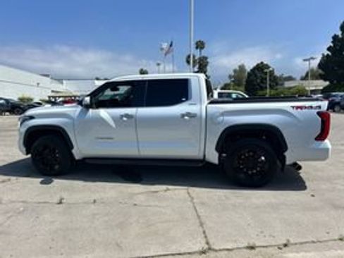 Used 2023 Toyota Tundra Limited w/ TRD Off-Road Package AWD/4WD image 11