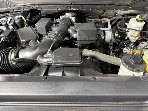 Certified 2022 Ford F250 XLT w/ XLT Premium Package AWD/4WD image 43