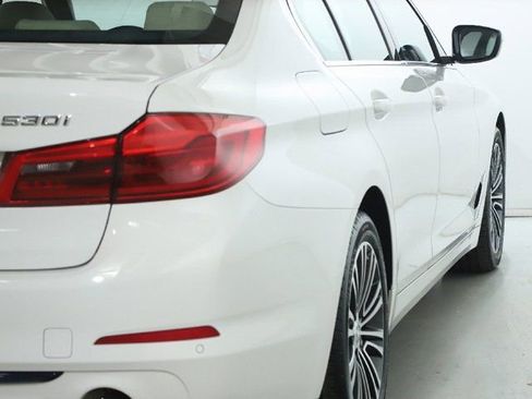 Used 2020 BMW 530i xDrive w/ Premium Package image 46