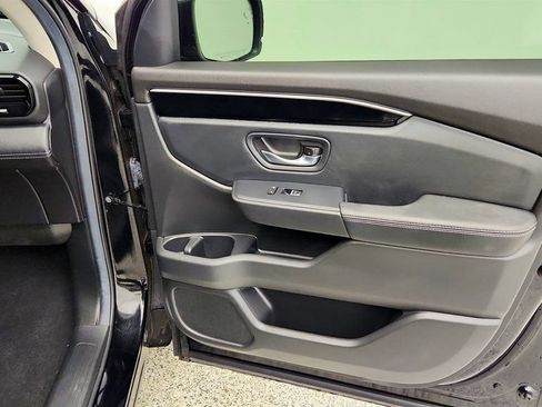 Used 2025 Honda Pilot Touring image 27