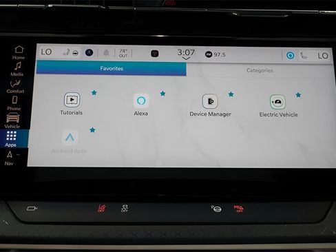 Used 2025 Jeep Wagoneer S Limited image 19