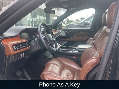 Used 2020 Lincoln Aviator Reserve w/ Equipment Group 202A AWD/4WD image 13