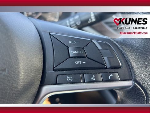 Used 2024 Nissan Altima 2.5 SV image 28