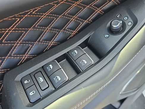 Used 2025 Jeep Grand Cherokee L Summit w/ Obsidian Package AWD/4WD image 9