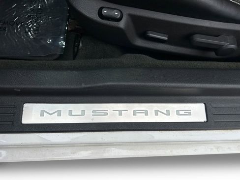 Used 2013 Ford Mustang GT Premium w/ Brembo Brake Pkg RWD image 36