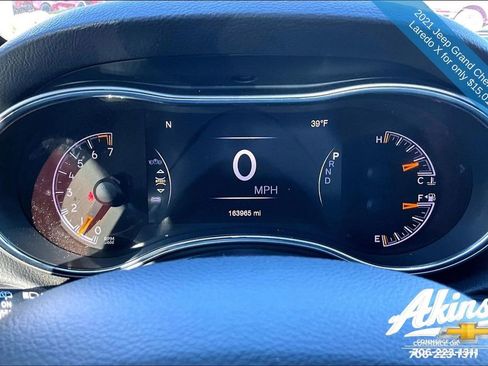 Used 2021 Jeep Grand Cherokee Laredo X image 12