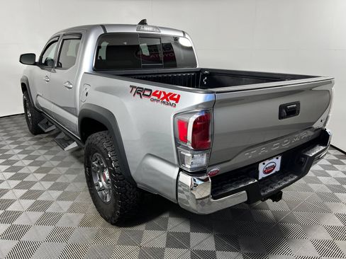 Certified 2023 Toyota Tacoma TRD Off-Road AWD/4WD image 7