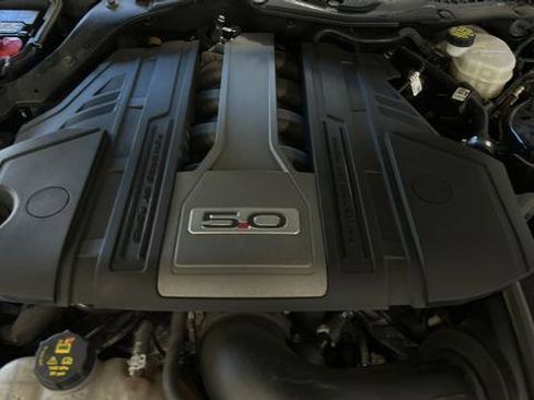 Used 2018 Ford Mustang GT RWD image 25