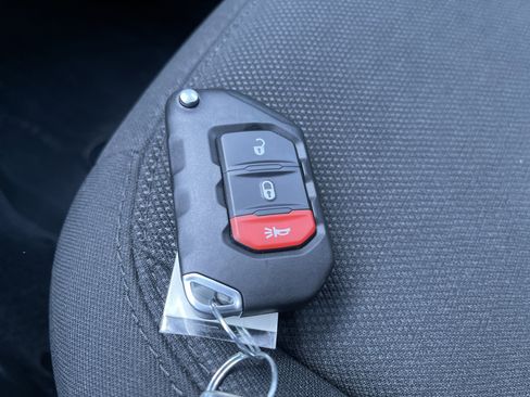 Used 2023 Jeep Wrangler Sport S image 39