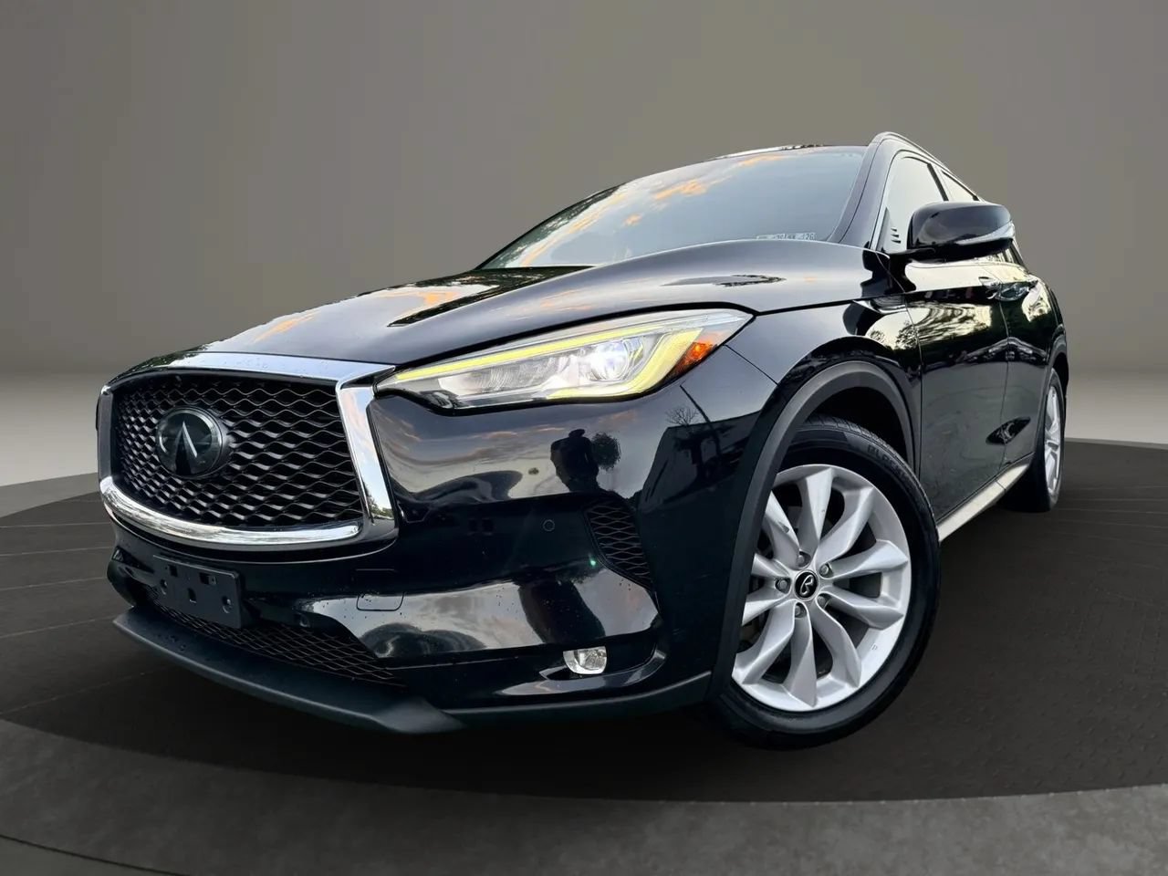 Used 2019 INFINITI QX50 Essential w/ Premium Heat Package AWD/4WD image 1