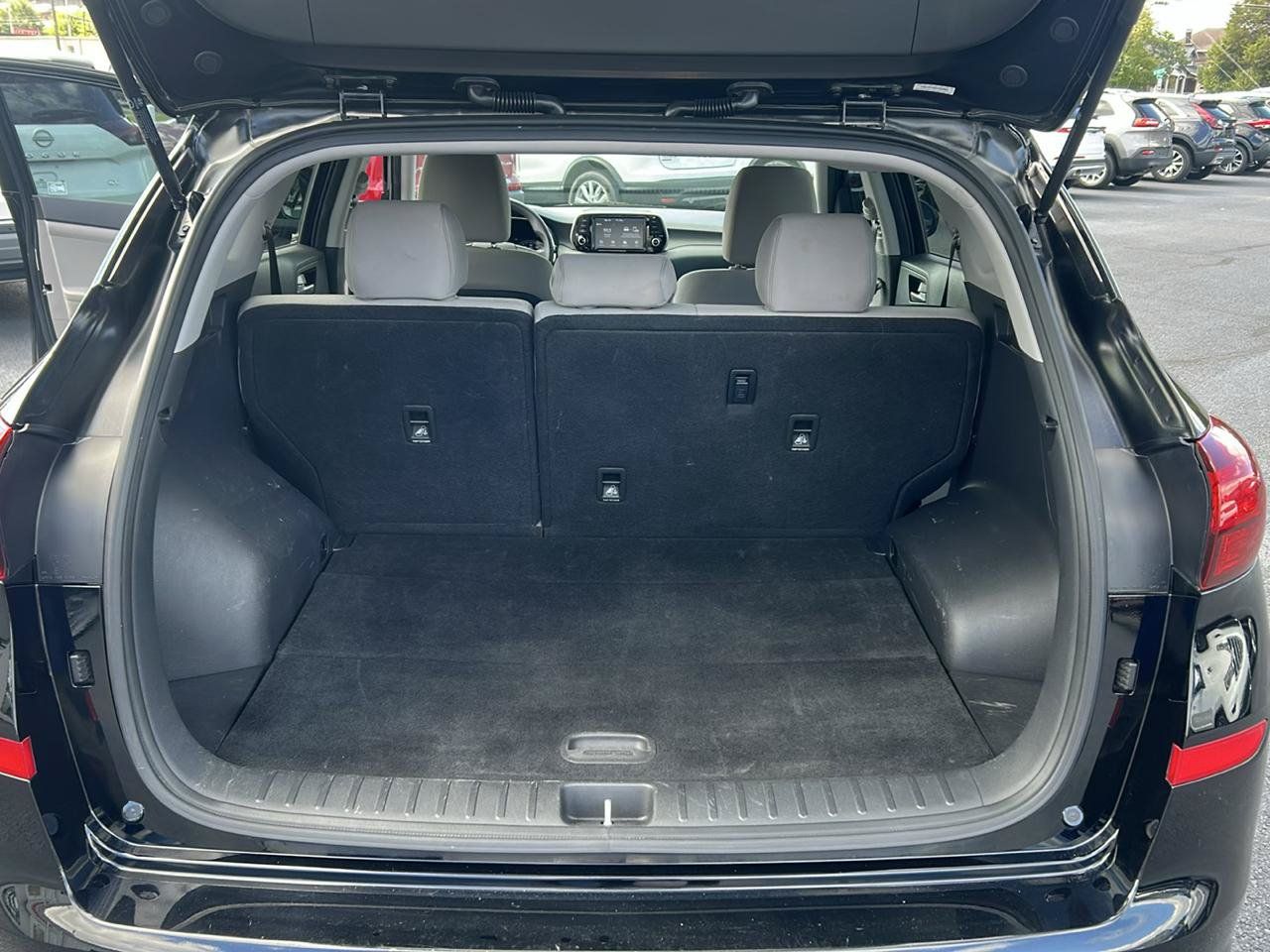 Used 2019 Hyundai Tucson SE AWD/4WD image 12