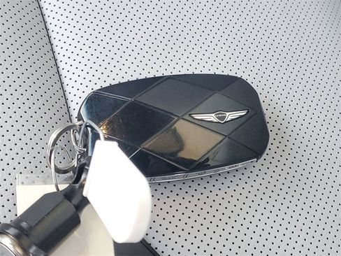 New 2026 Genesis GV70 2.5T Advanced image 25