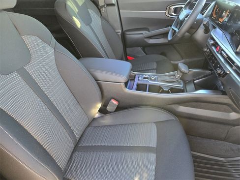 New 2026 Kia Sorento LX image 10