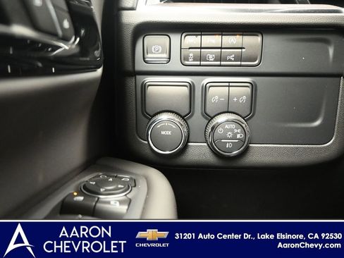 New 2025 Chevrolet Suburban Premier w/ LPO, Illumination Package RWD image 11