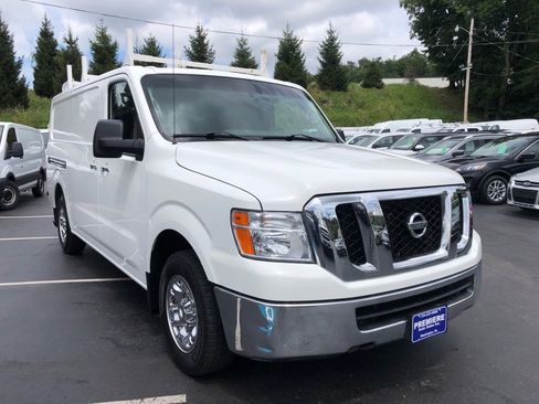 Used 2018 Nissan NV 2500 SL w/ Navigation Package image 7