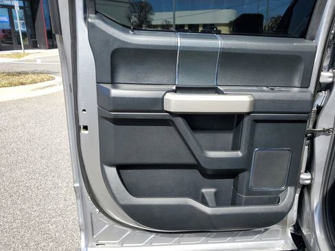 Used 2020 Ford F150 Lariat w/ Equipment Group 502A Luxury image 13