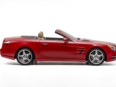 Used 2014 Mercedes-Benz SL 550 image 22