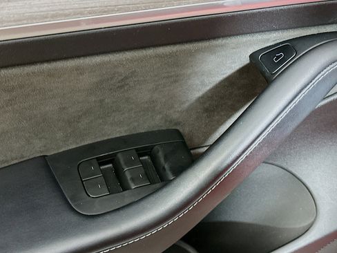 Used 2023 Tesla Model 3 Standard Range RWD image 15