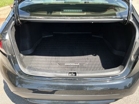 Used 2020 Toyota Corolla LE FWD image 31