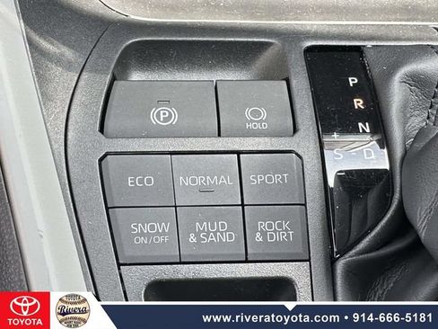 Used 2023 Toyota RAV4 XLE w/ Convenience Package AWD/4WD image 31