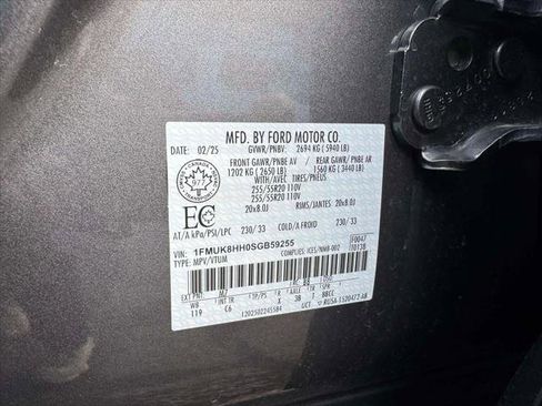 Used 2025 Ford Explorer Platinum image 10