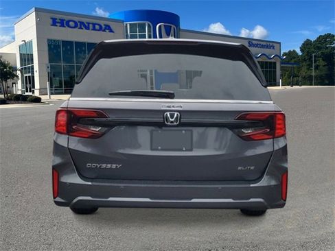 New 2026 Honda Odyssey Elite image 3