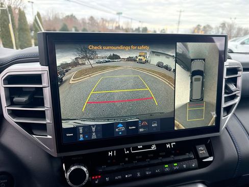 Used 2025 Toyota Sequoia Platinum image 12