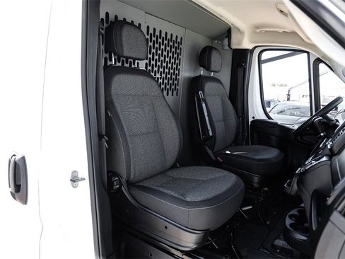 Used 2023 RAM ProMaster 2500 image 31