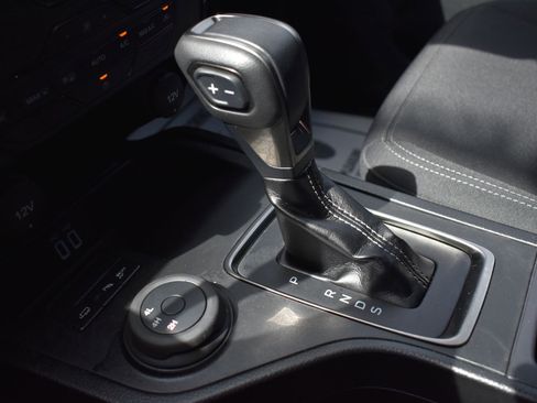 Used 2023 Ford Ranger XLT w/ Equipment Group 302A High AWD/4WD image 31