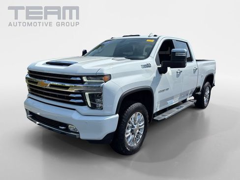 Used 2022 Chevrolet Silverado 2500 High Country AWD/4WD image 3