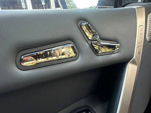 Used 2023 BMW iX M60 AWD/4WD image 19