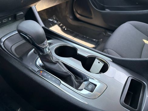 Used 2024 Chevrolet Malibu LT FWD image 24