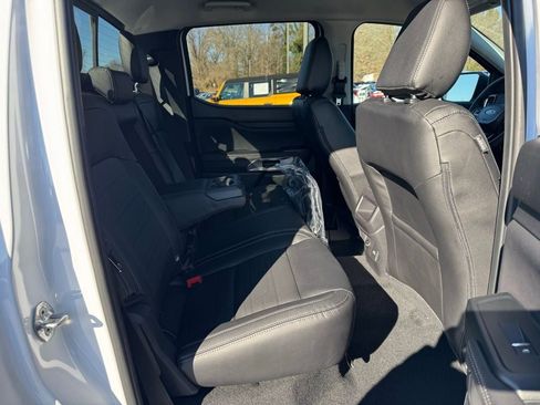 New 2024 Ford Ranger Lariat w/ Trailer Tow Package RWD image 28
