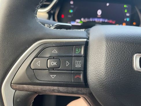 Used 2023 Jeep Grand Cherokee 4WD 4xe image 25