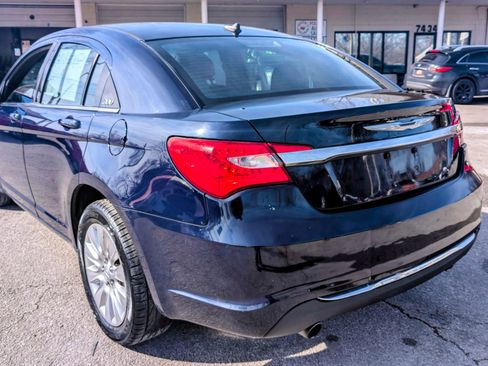 Used 2014 Chrysler 200 LX FWD image 6