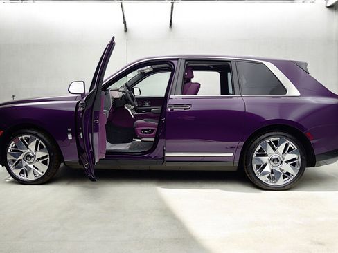 Used 2025 Rolls-Royce Cullinan AWD/4WD image 6