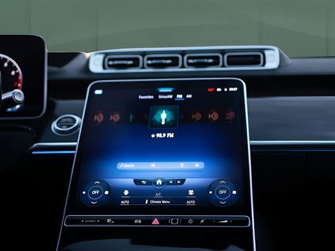 Used 2022 Mercedes-Benz S 500 4MATIC image 36