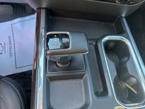 Used 2024 Chevrolet Silverado 1500 LT Trail Boss w/ Convenience Package II image 19