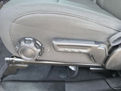 Used 2023 Jeep Wrangler Unlimited Sport AWD/4WD image 6