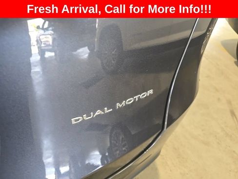 Used 2024 Tesla Model Y Long Range AWD/4WD image 22