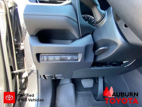 Certified 2022 Toyota RAV4 XLE w/ Convenience Package AWD/4WD image 37