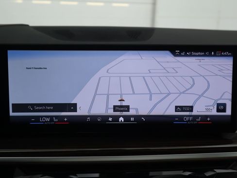 Used 2025 BMW X5 xDrive50e w/ Premium Package image 15